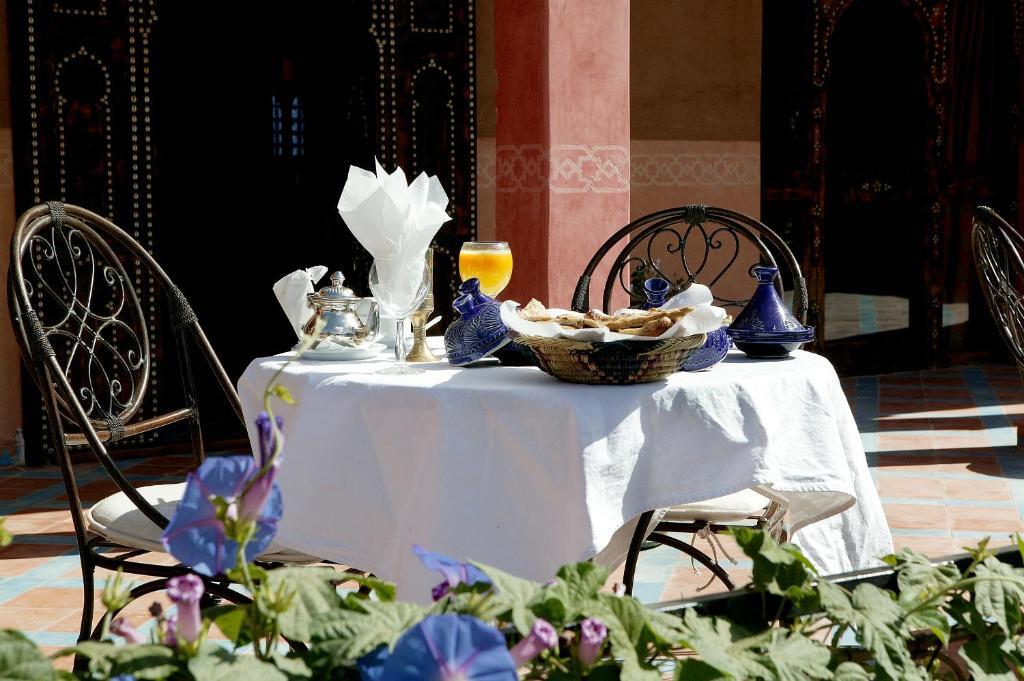 Hotel Chez Le Pacha M'Hamid El Ghizlane Exterior foto